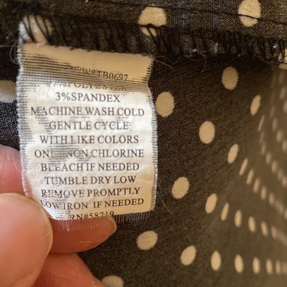 Polka Dot Button Shirt  Notations 1X  3/4 Sleeves Exc Shape New no Tags - Picture 11 of 11